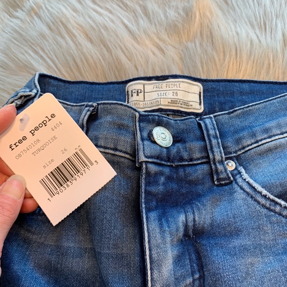 FREE PEOPLE cut out skinny jeans NWT - Picture 3 of 7